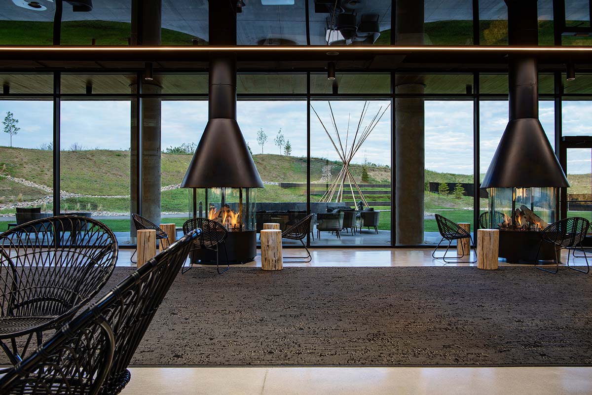 Dakota Dunes Resort Lobby 